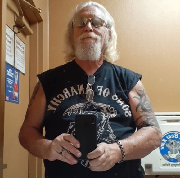 Meet your Posher, Jeffrey - Picture 1 of 1